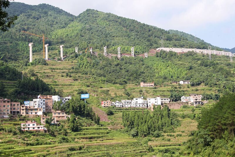File:ToudaoheGulin130mtrToudaoheApproaches.jpg