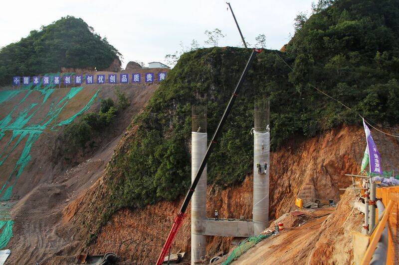 File:WumeiheApproachPier.JPG
