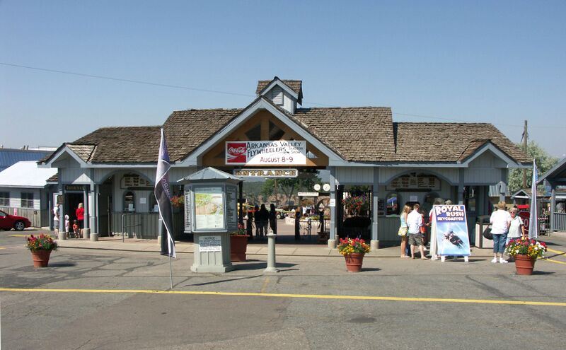 File:10RoyalGorgeEntry.jpg