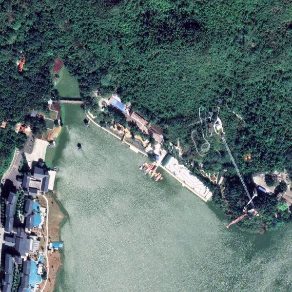 File:Baojinggong GlassSatellite.jpg