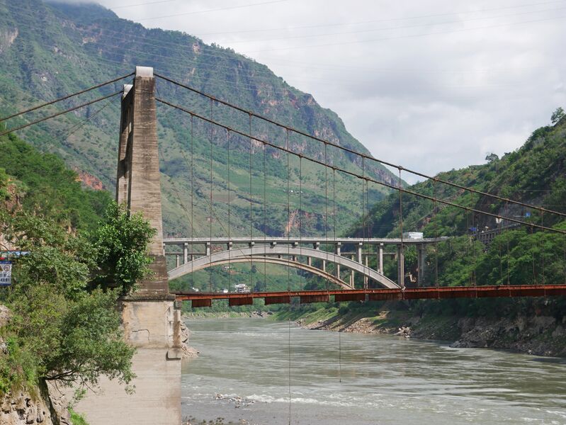 File:YalongLiangshanSuspension.JPG