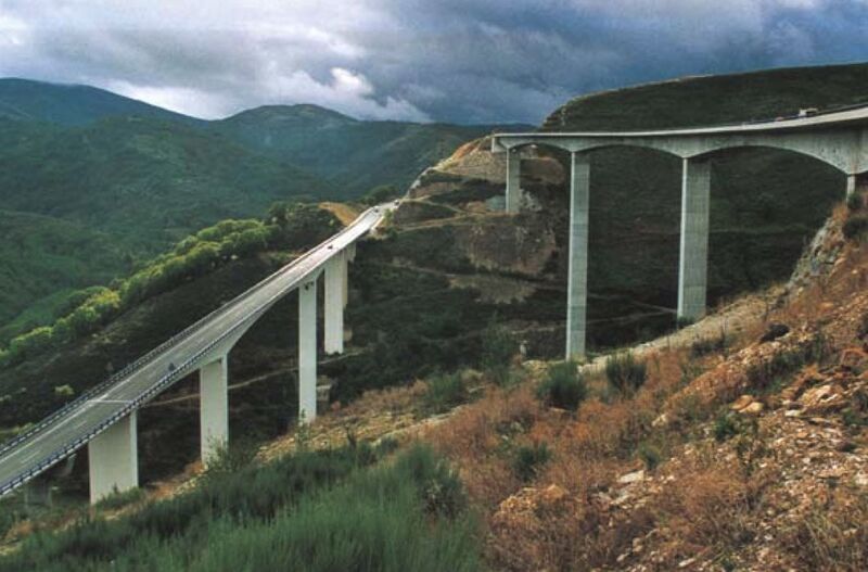 File:1SampronViaducto.jpg