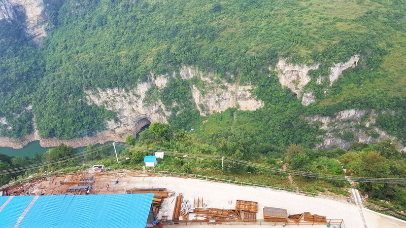 File:LiuguangheXiqianLiuguangheXiqianValley.jpg