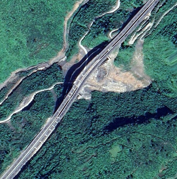 File:XiangjiaBeamEastOf Morong160mtrSpanSatellite.jpg