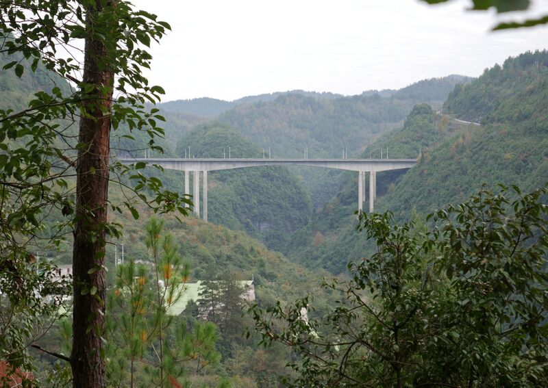 File:XiaoxiLonglens2.JPG