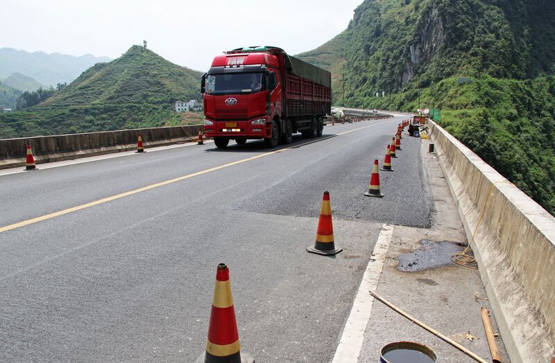 File:QingshuiDeckRepair.jpg