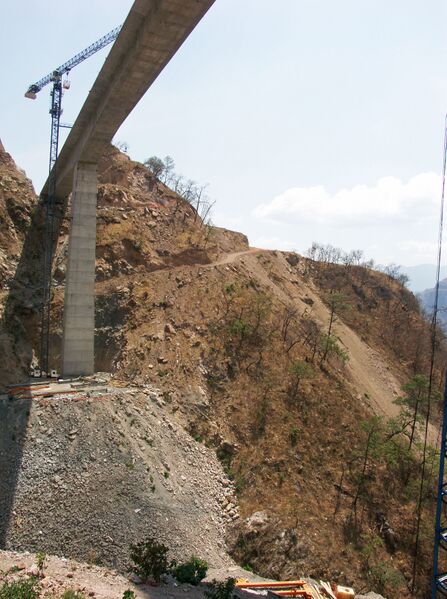 File:BotijasBridge40.jpg