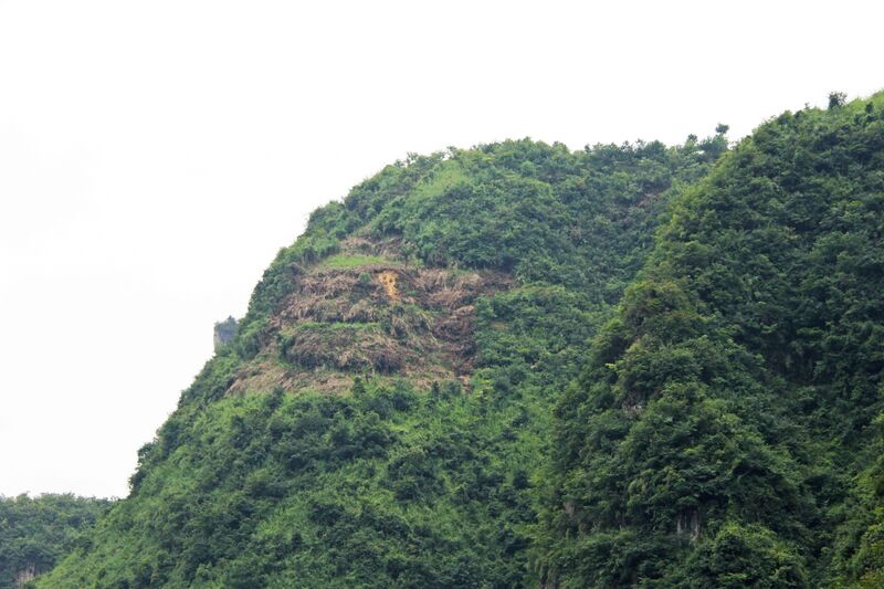 File:YangshuiheWestMountain.jpg