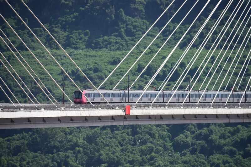 File:Caijia Jialing MetroLonglensByWang.jpg