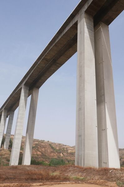 File:DayuhePiersBlue.JPG