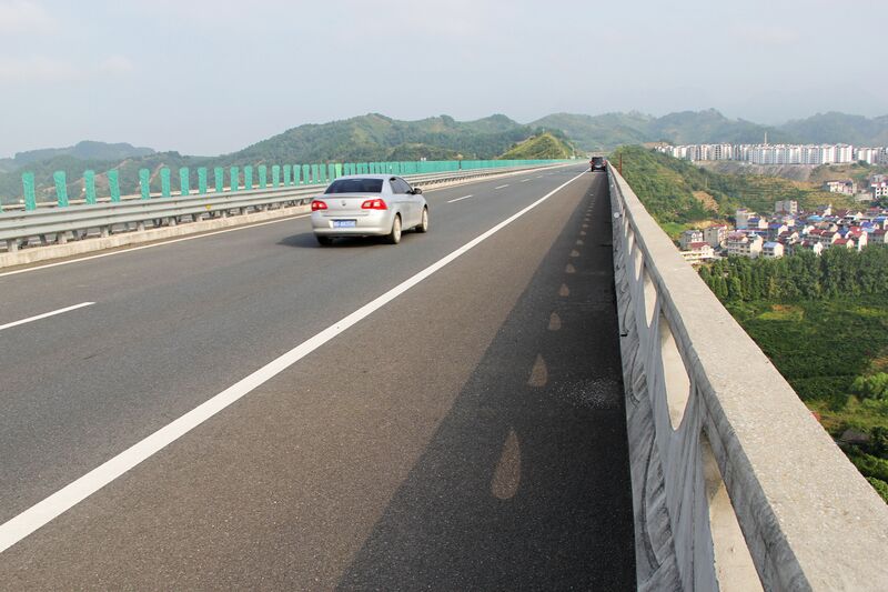 File:TaijixiBeamDeck.jpg
