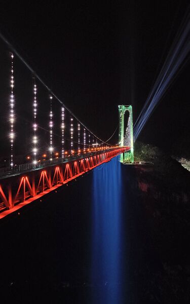 File:HuajiangNighttWaterfallBlue.jpg