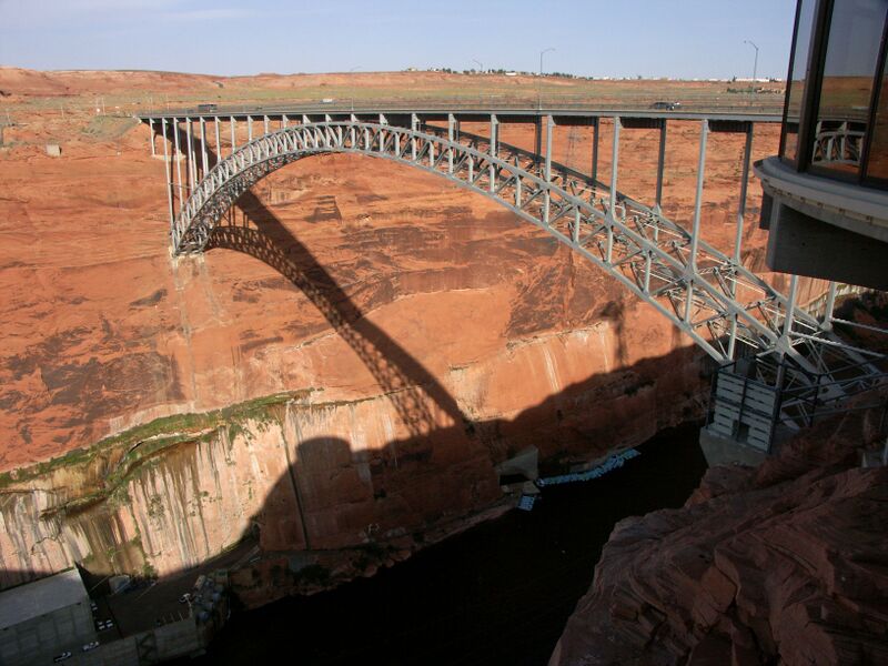 File:GlenCanyonDamBridge125.jpg