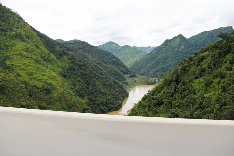 File:HongnaheValleyMaybe90mtrH90mtrSpan.jpg