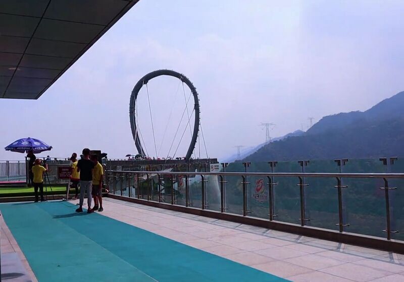 File:HuangtengxiaGlassRingDayDeck.jpg