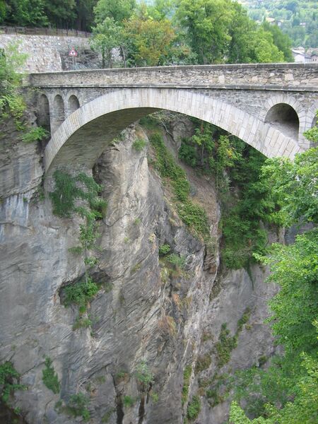 File:Ponte Introd By Rollopack.jpg