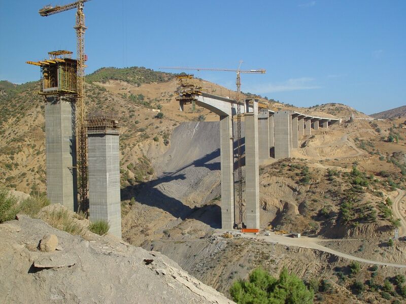 File:BouiraConstruction.jpg