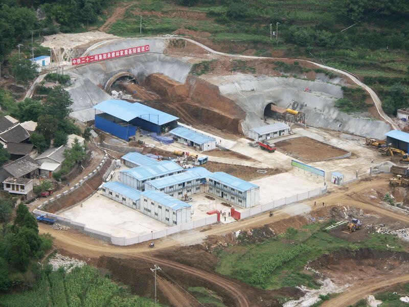 File:HutiaoheRailwayTunnel3.jpg