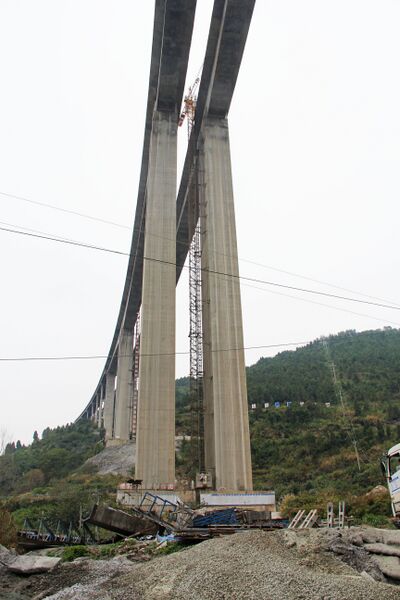 File:89MorongFromBelow.jpg