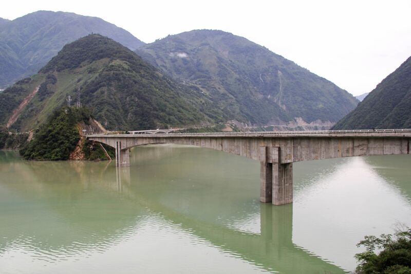 File:LianghekouFullLake.jpg