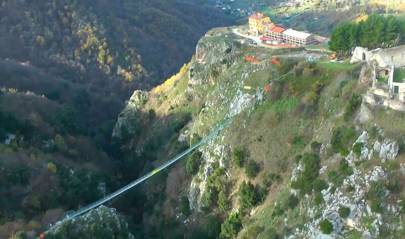 File:PonteTibetanoLavianoDrone.jpg