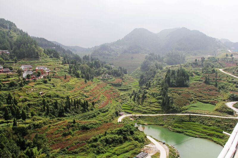 File:TuanjieshuikuValley.jpg