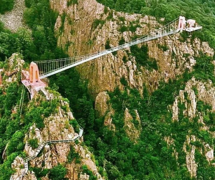 File:Yuanyangfeng GlassDrone.jpg