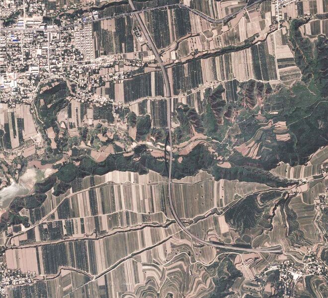 File:HouyuexianhaizigouSatelliteWide.jpg