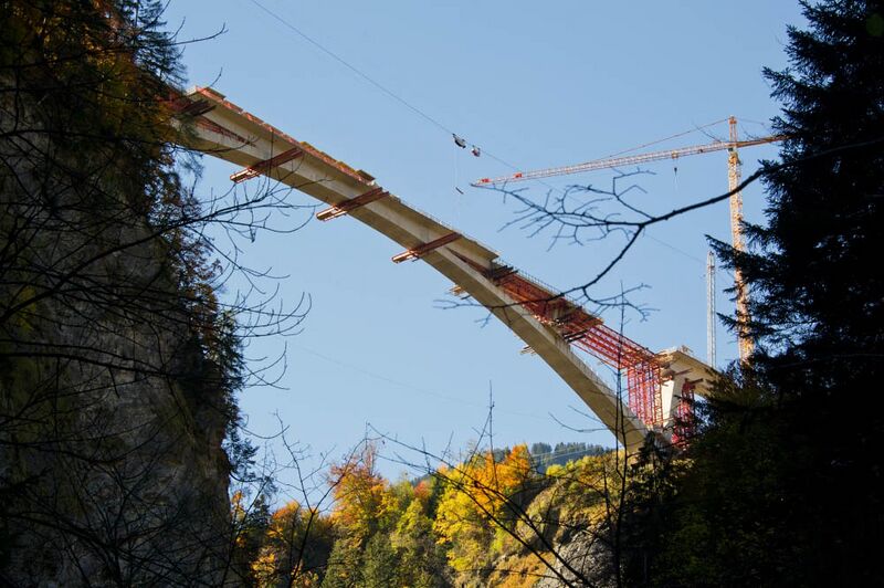 File:151022-Baufortschritt-aus-der-Schluchtperspektive-III.jpg