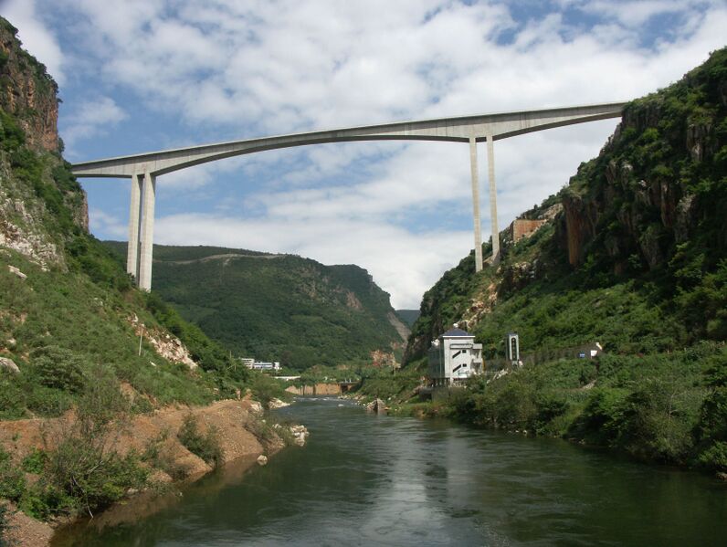 File:1NanpanjiangBridge.jpg