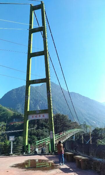 File:DongBu Full Tower.jpg
