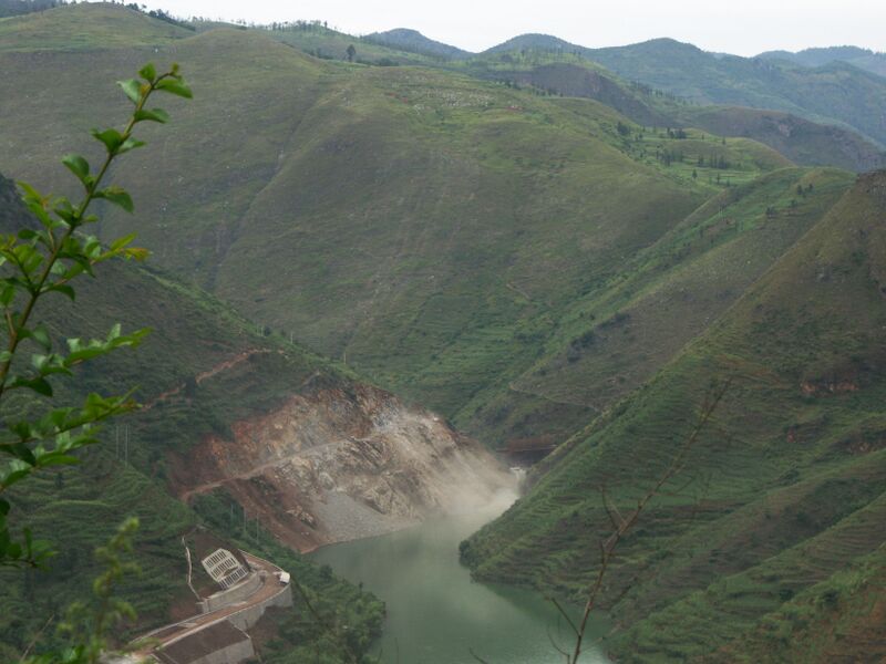 File:HutiaohePossibleDam.jpg