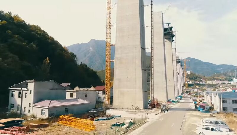 File:TianchiRailwayDroneRoad.jpg