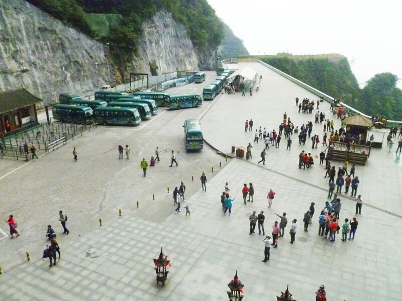 File:54TianmenshanBusesByJohn copy.jpg