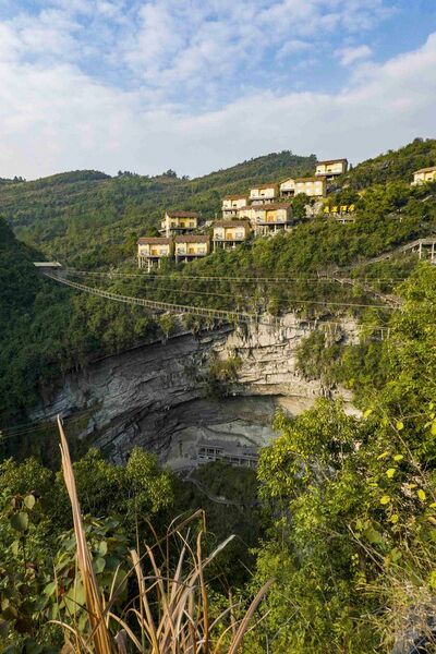 File:Luocheng TiankengView.jpg
