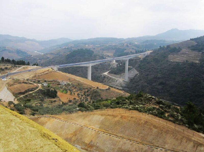 File:TuaView.jpg