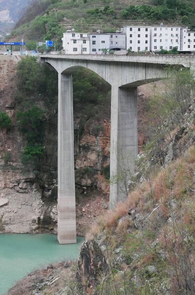 File:DengchangPiers.JPG