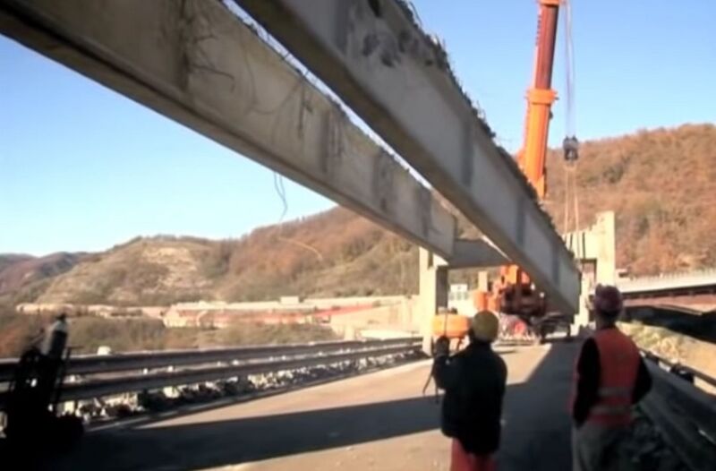 File:RoccaprebalzaBeamsRemoval.jpg