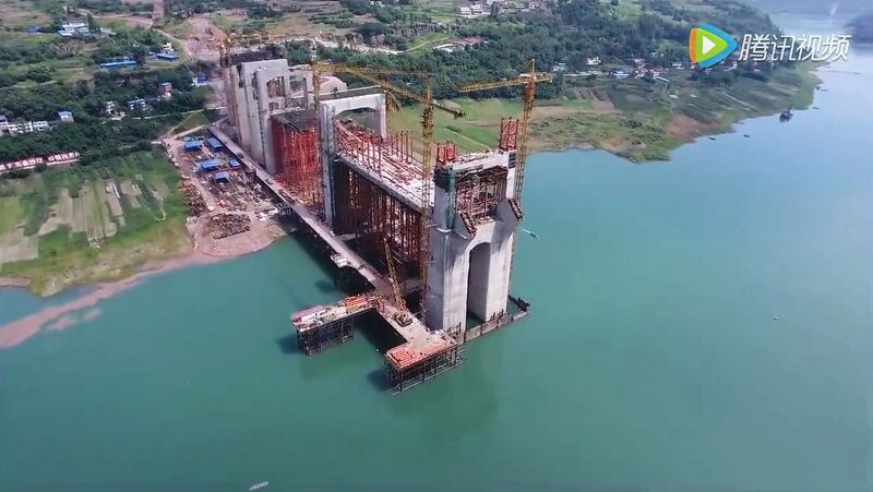 File:JinshajiangRailwayBridgeChengguiWaterDrone.jpg