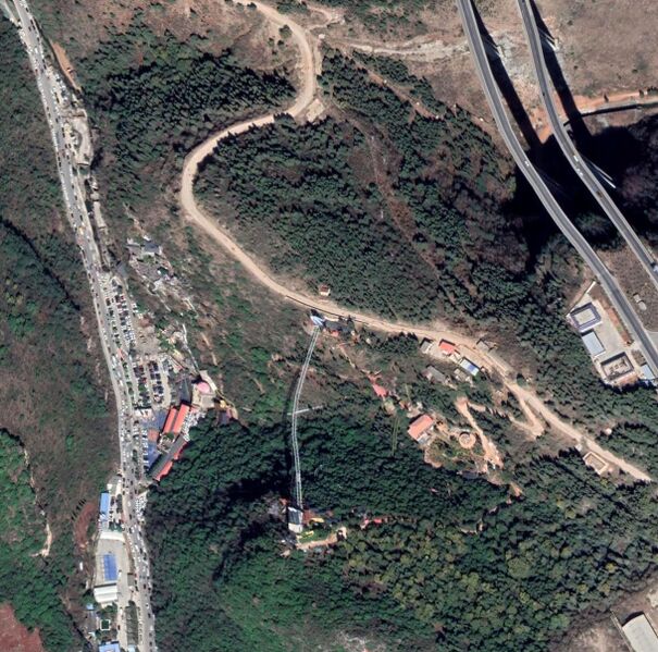 File:XiyoudongBridgesSatellite.jpg