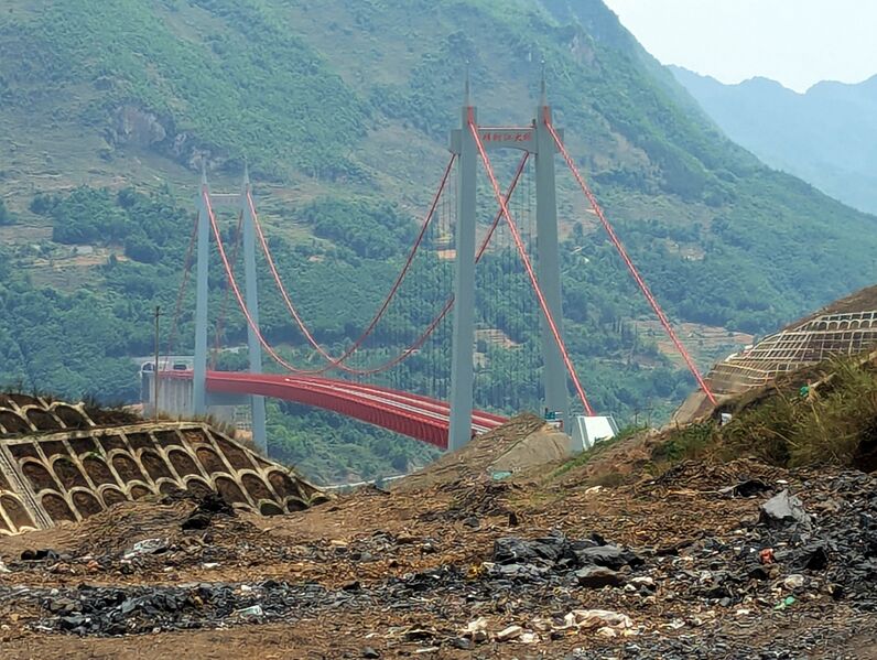File:ZangkejiangLonglensHaze.jpg