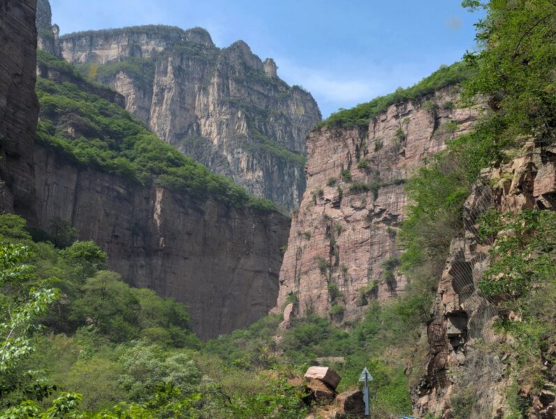 File:Baligou ScenicElevatorScenery.jpg