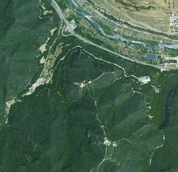 File:HongqiquBuyunSatellite.jpg