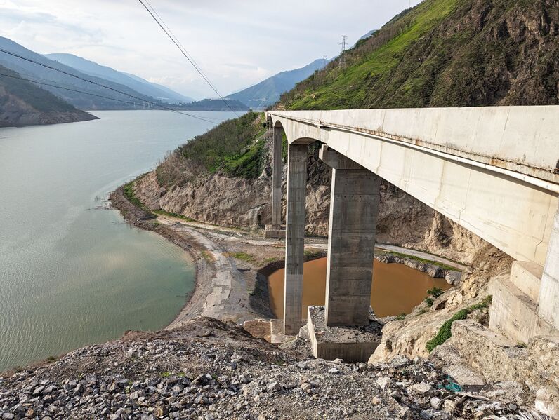 File:MuluogouLakeView.jpg