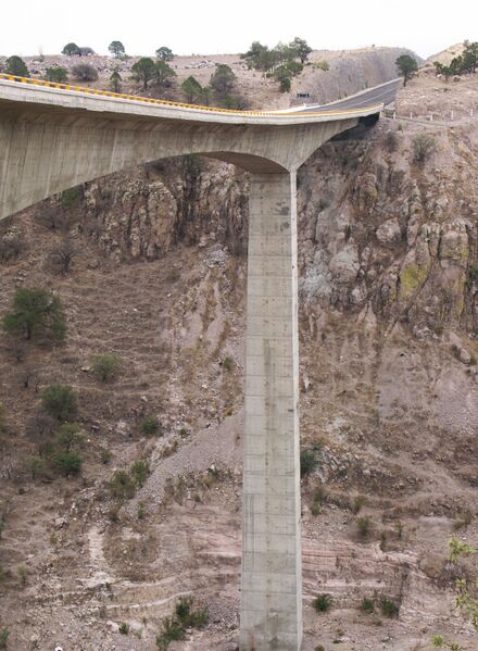 File:NeveriasBridge2.jpg