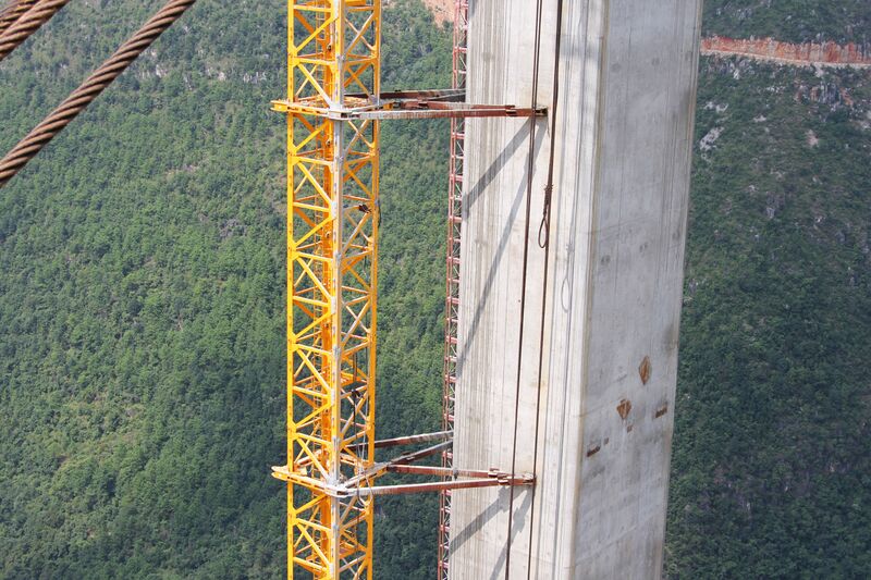 File:PuliElevatorTruss.jpg