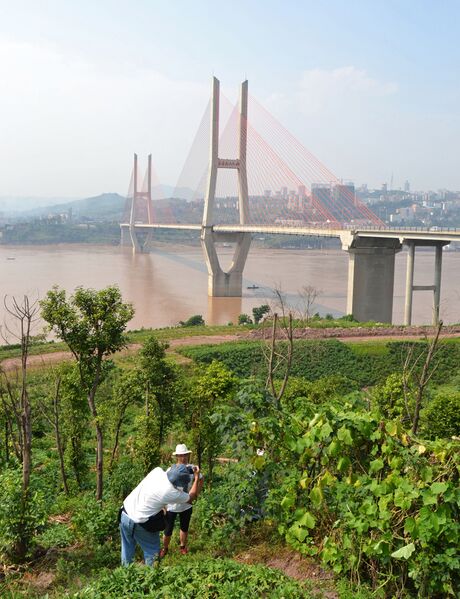 File:149YangtzeCSEric&JiangByGeorges.jpg