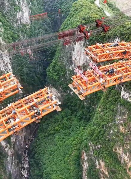 File:LiucheheArchCanyonHighline.jpg