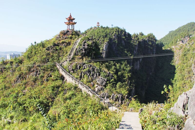 File:QianjiangPipelinePagodaView.jpg