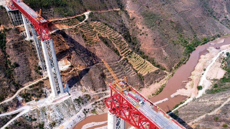 File:Yuanjiang Railway 20200407b.jpg
